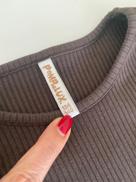 Hnede basic tricko pompdelux, pompdelux,140