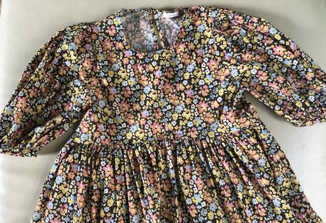 140 next kvietkované šaty,10 r., next,140