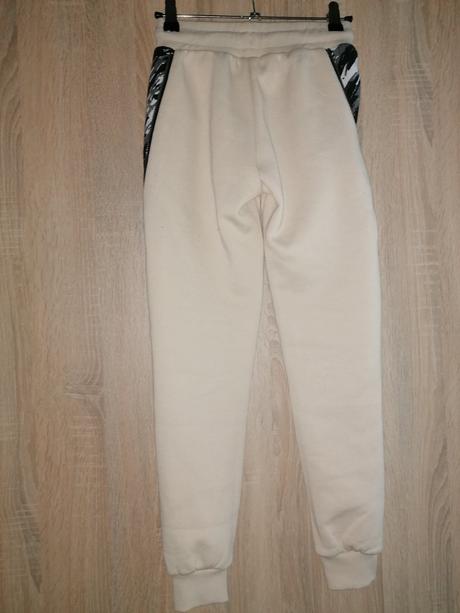 Tepláky 134/140, 140