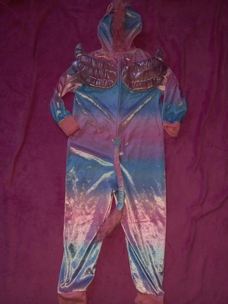 Kostým jednorožec hm,