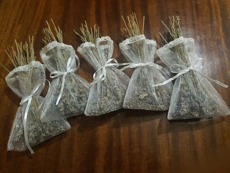 Ozdobne vrecuska s vonavou levandulou, 