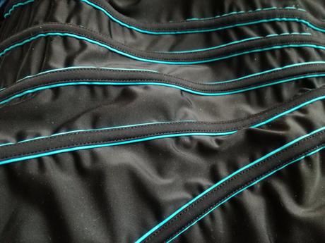 Plavky nové s poštou, 54 / 56