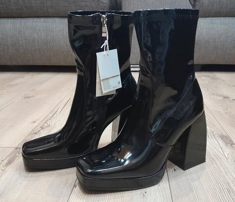 Lakované nové čižmy, 38