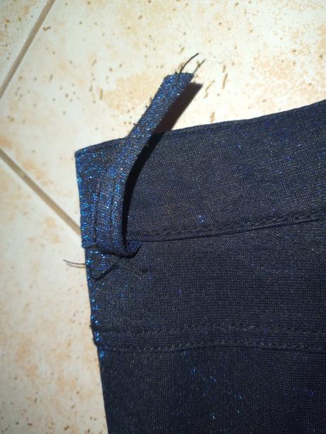 Tmavomodré trblietavé legíny, amisu,s