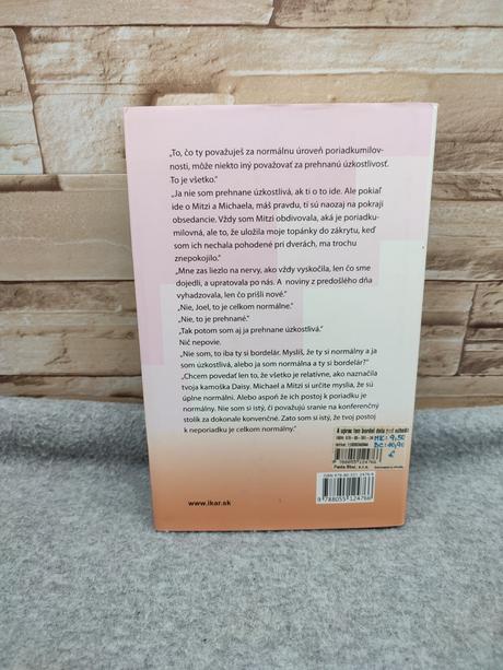 A uprac ten bordel dolu pod schodmi, 