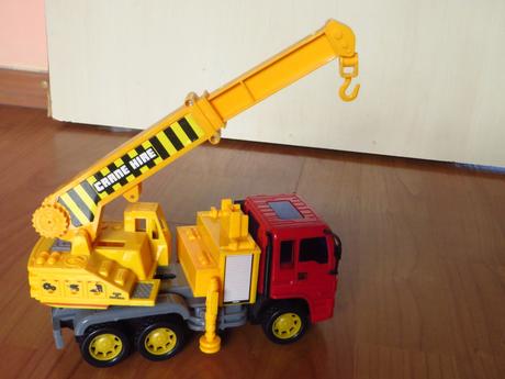 Auto s navijákom - dl. 18 cm, 