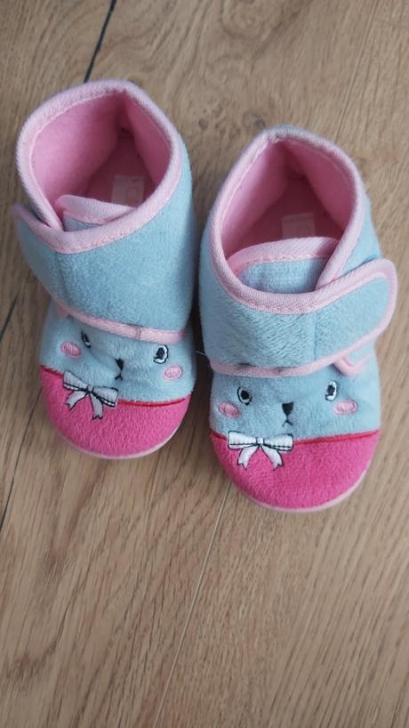 Papucky, deichmann,23