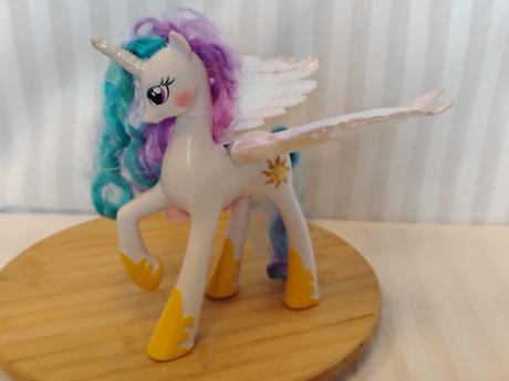 Zber. my little pony princess celestia hasbro 2011, 