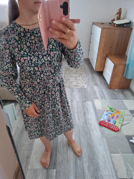 Dámske šaty s dlhým rukávom s, s