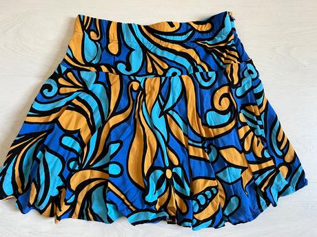 Sukna / kratase 2v1, s