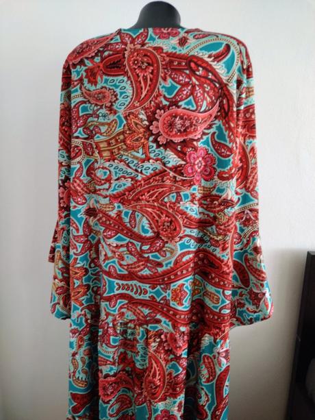 Boho maxi šaty s paisley vzorom, 48