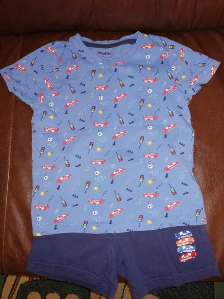 Krásne chlapčenské pyžamko, lupilu,110