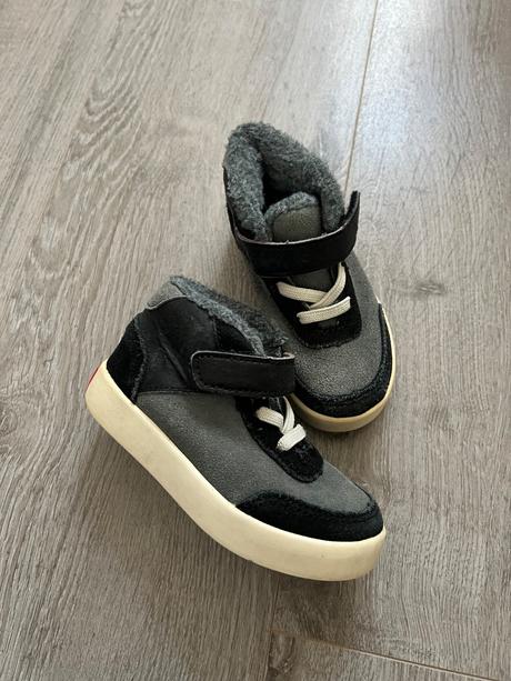 Little blue lamb, little blue lamb,24