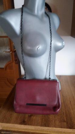 Kabelka zn.re accessoires bordová trikrat pouzita,