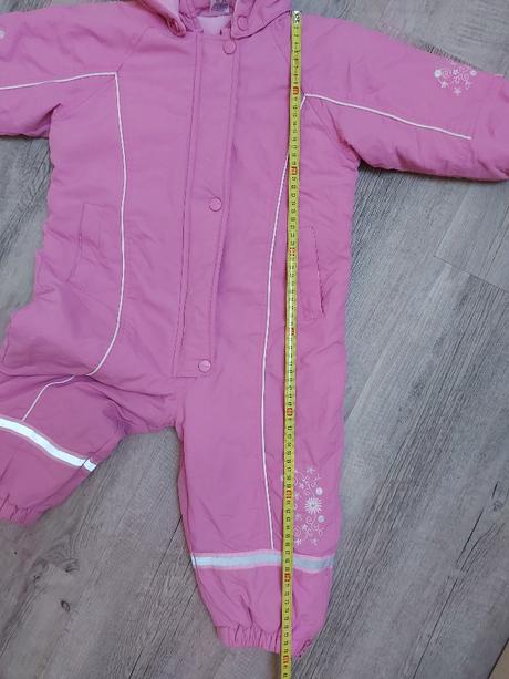 Ružová zimná kombinéza, 92