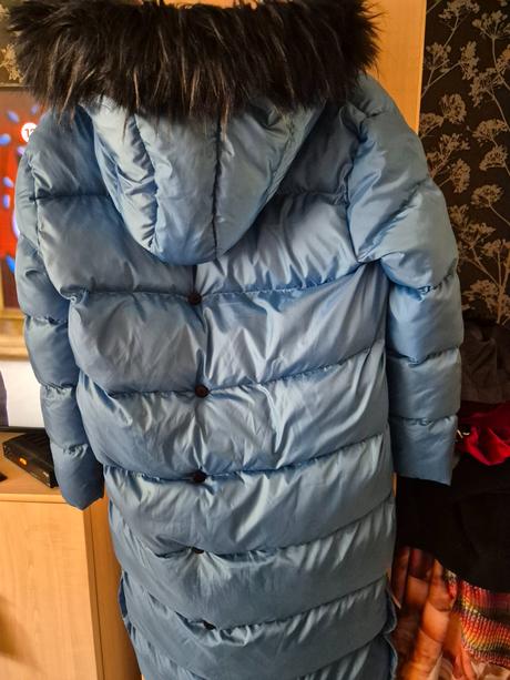 Krásna tepla vetrovka, s