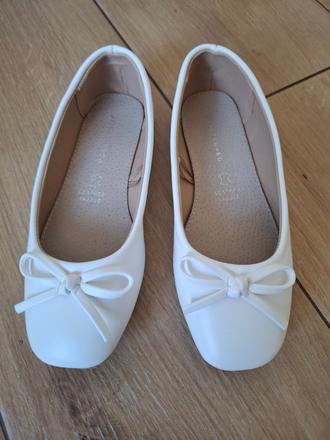 Baleriny, reserved,30