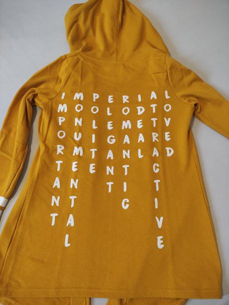 Kardigan a kabelka, s