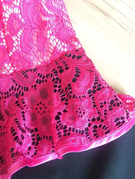 Dámske spoločenské šaty, l