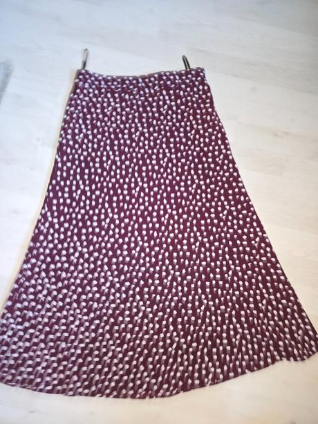 Sukňa s, s