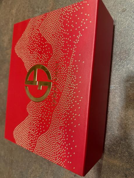 Giorgio armani luxusmá krabica, 