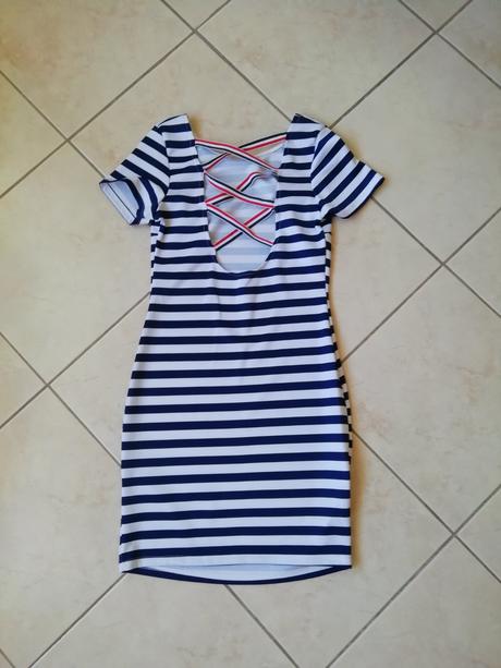Prúžkované šaty, v. s, s