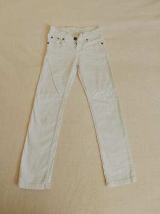 Biele rifličky, levis,134