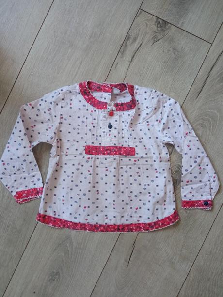 Dievčenská biela kvetovaná košeľa, 110