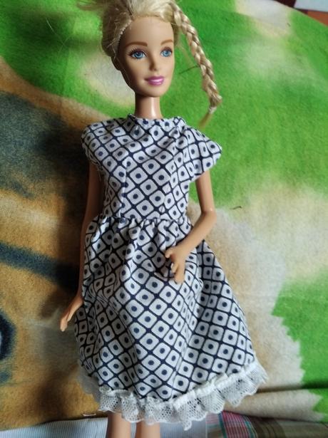 Šaty pre barbie,