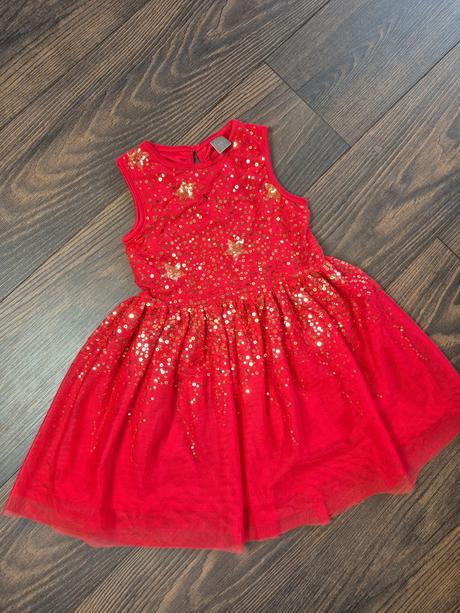 Šaty červené ligotavé, 116