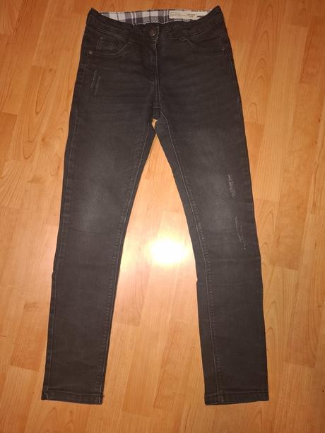 Chlapčenske rifle, pepperts,152