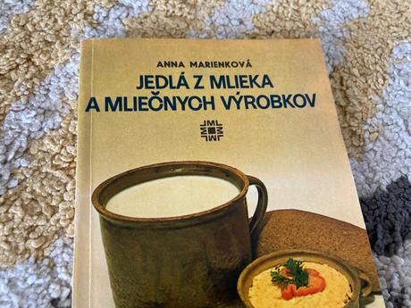 Jedlá z mlieka a mliečnych výrobkov (1979),