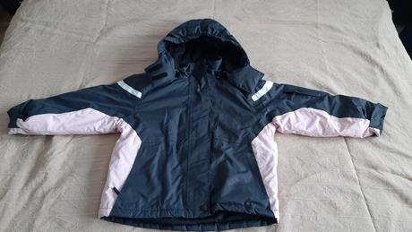 Zimna bunda s kapucnou, alive,116