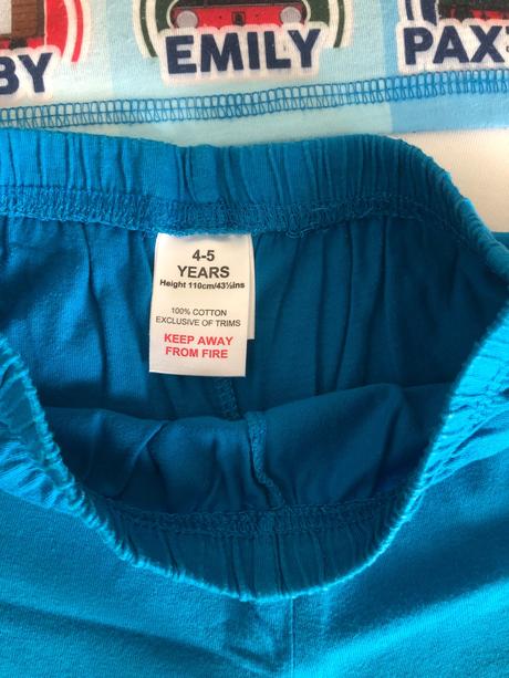 Pyžamko thomas & friends, 104