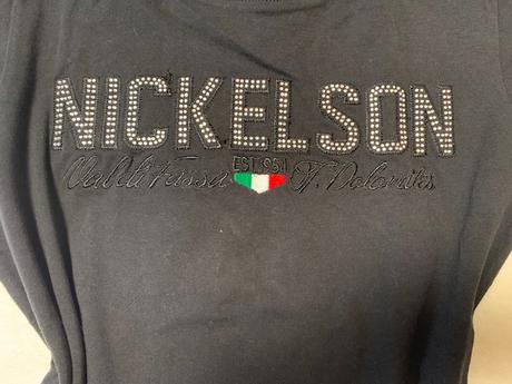 Tričko čierne s nápisom z kamienkov zn. nickelson, m