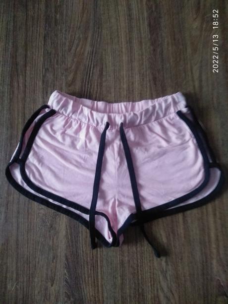 Sortky, xs