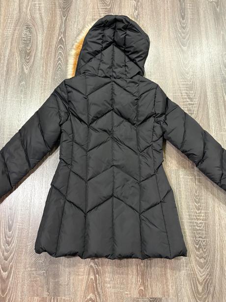 Moncler damska paperová vetrovka s kožušinou, s