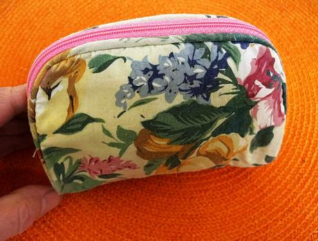 Kozmetická taštička,