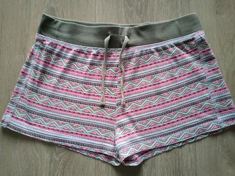 Dievčenské kraťasy, veľ.146-152, 146