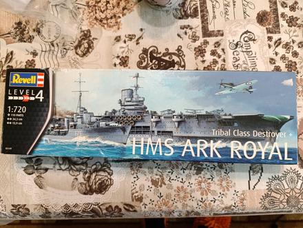 Plastový model bojovej lode, 