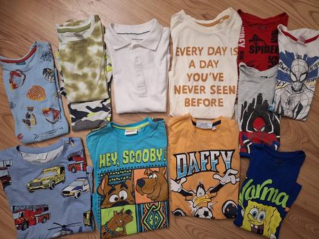 Tricka kratky rukav 122 - 128, reserved,122