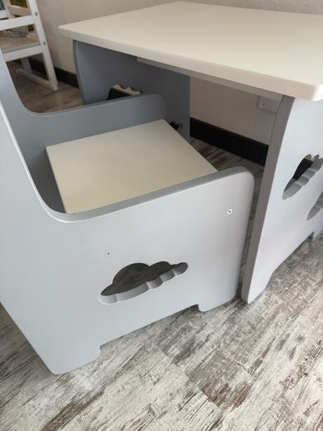 Detský stôl a stolička,