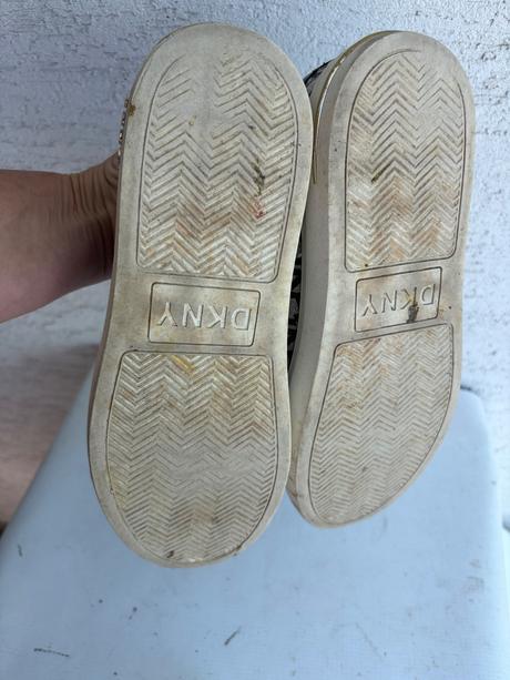 Dkny znackove tenisky 37m, 37