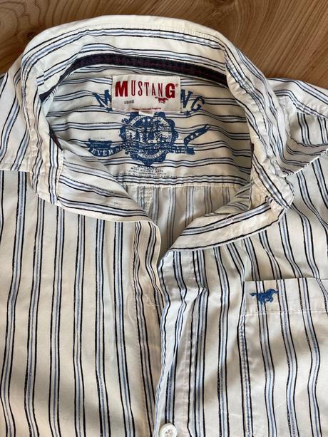 Panska kosela, mustang,l