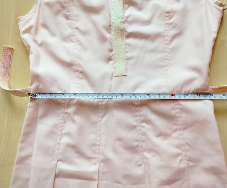 Nové marhuľkové šaty, 38