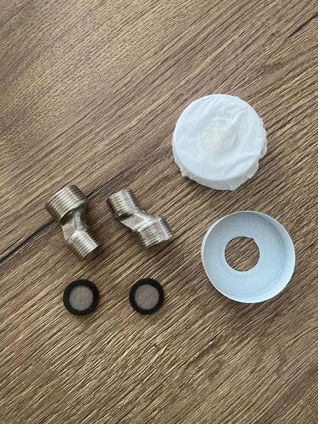 Biela sprchová batéria, 