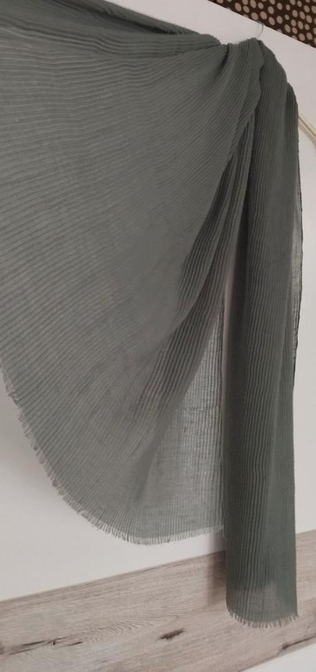 Veľký šál, reserved