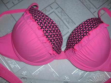 Romanticky bikiny vrsok, 36