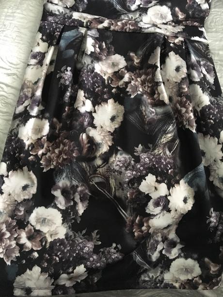 Spoločenské šaty, 38