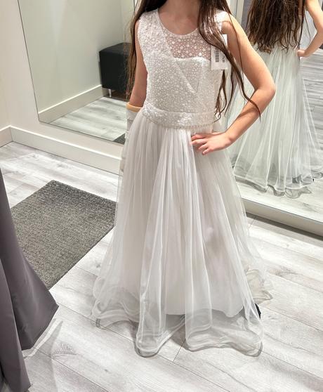 Šaty na 1.sväté prijímanie, 152